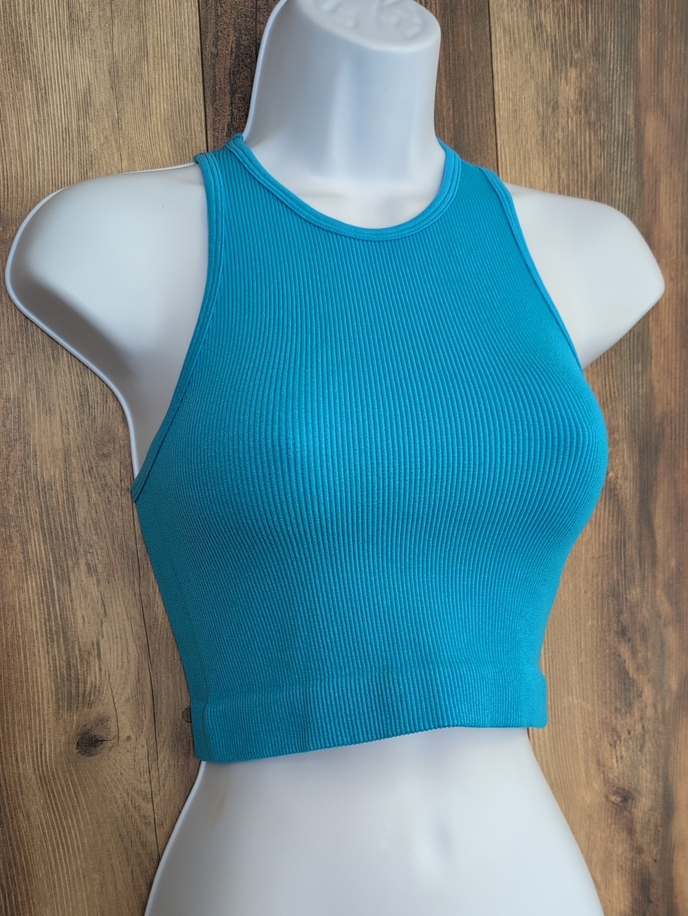 Zenana Outfitters Ribbed High Neck Crop Tank L/XL       T253
